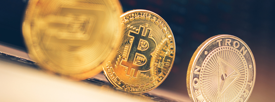 Faut-il investir dans l'or ou le bitcoin ?